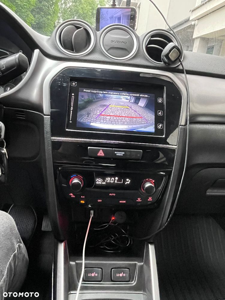 Suzuki Vitara 1.4 Boosterjet SHVS Premium 2WD - 19