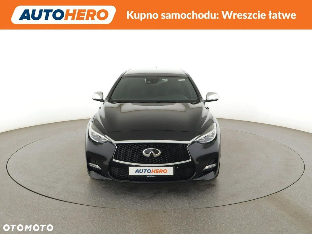 Infiniti Q30 2.0t Sport AWD 7DCT - 12