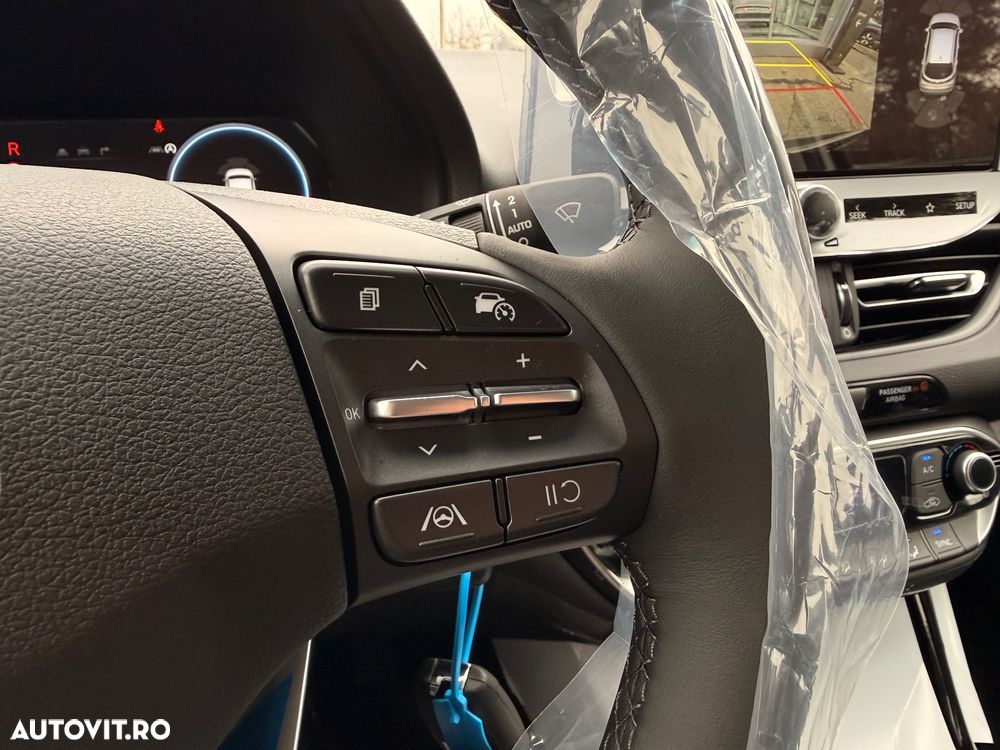 Hyundai i30 Fastback 1.5 T-GDI 140CP 7DCT MHEV Highway - 17