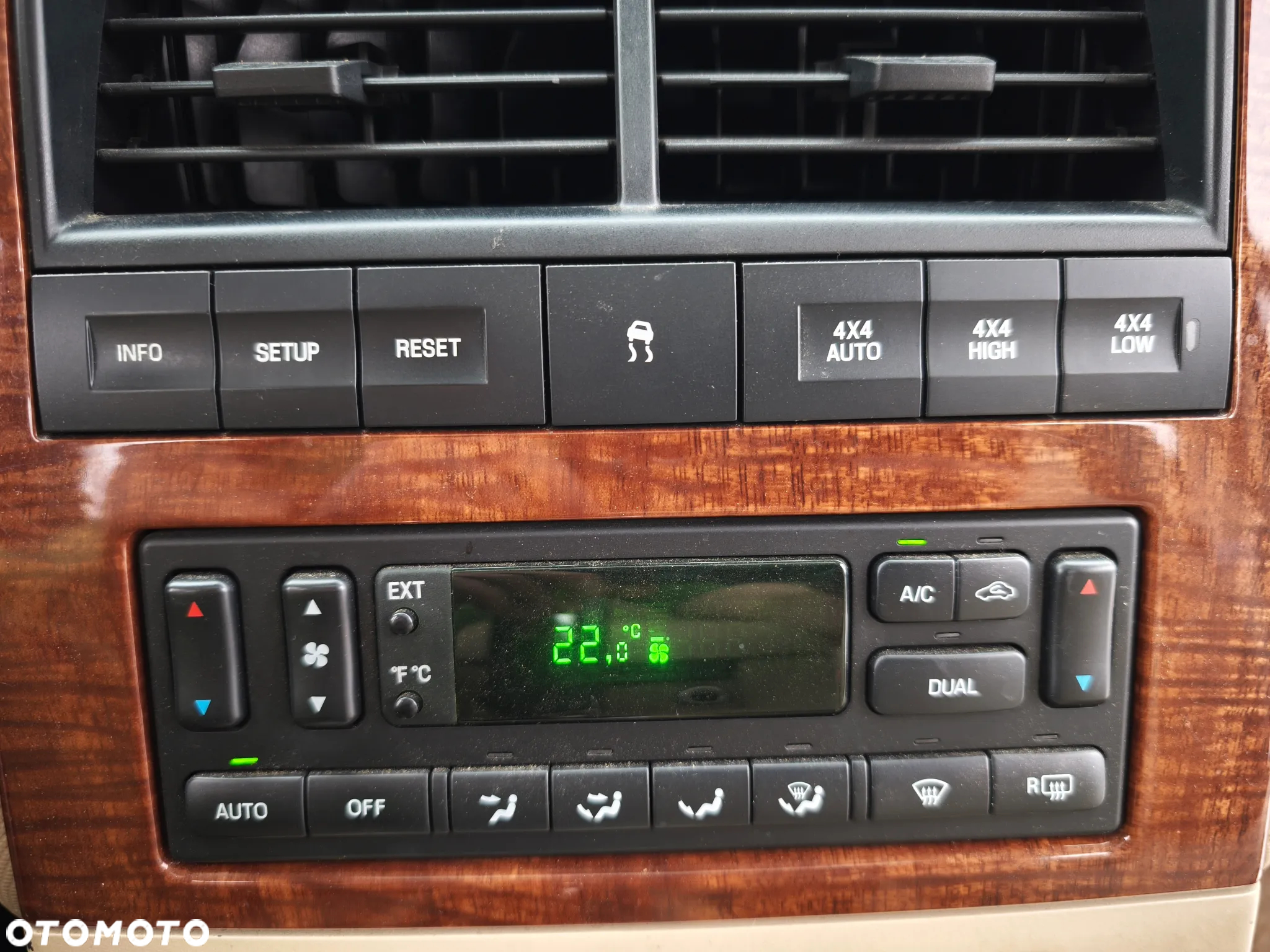 Ford Explorer 4.6 4WD - 31
