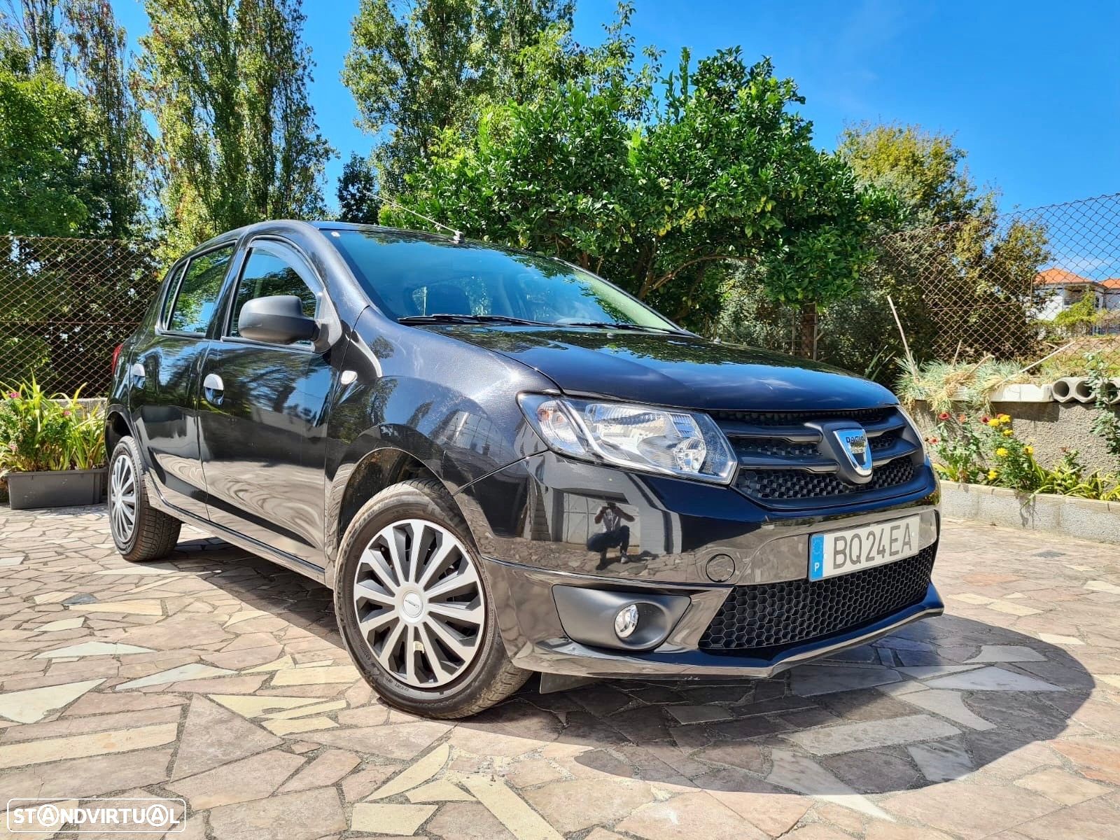 Dacia Sandero 1.2 16V Confort Bi-Fuel - 1