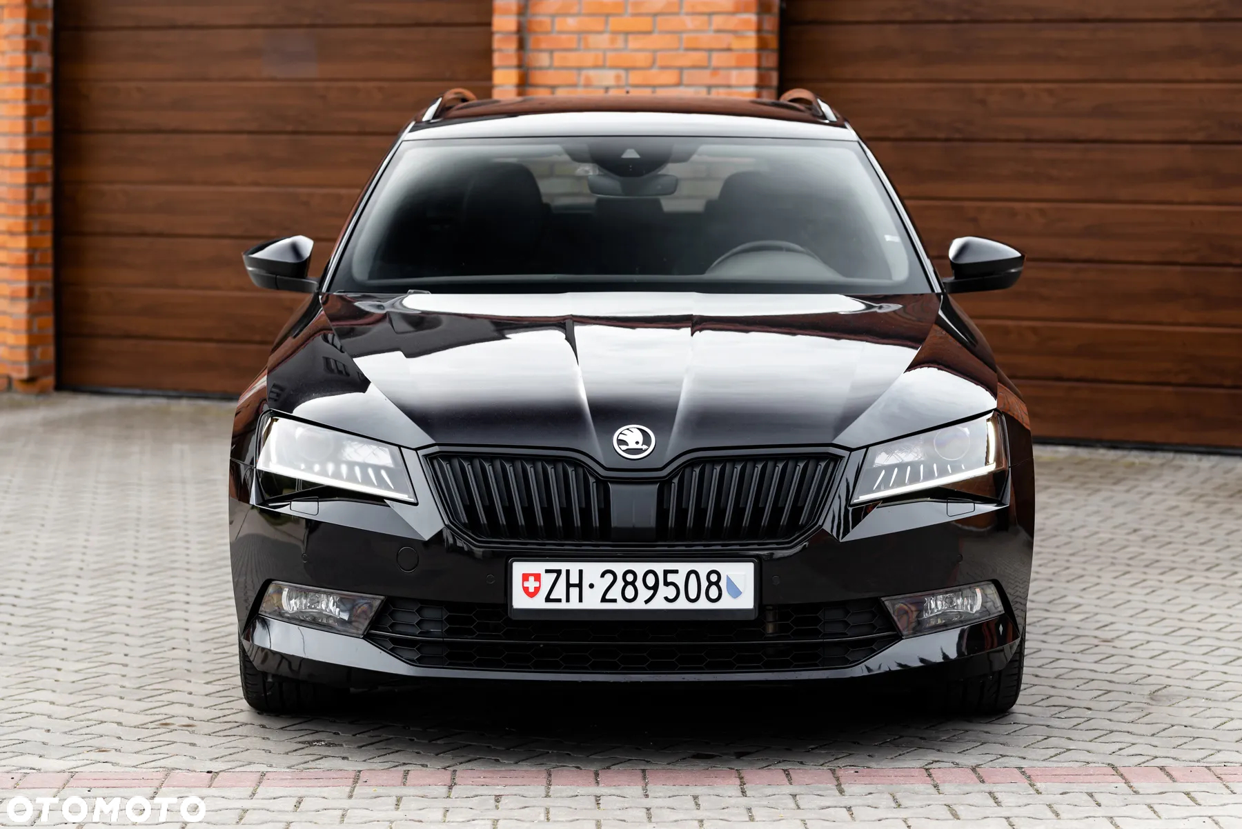 Skoda Superb 2.0 TDI DSG Sportline - 14