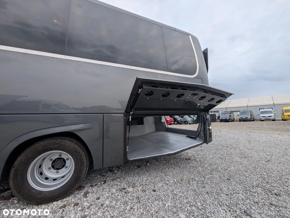 Mercedes-Benz Sprinter 519 - 9