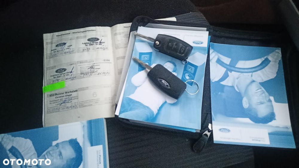 Ford Focus 1.6 Trend + - 33
