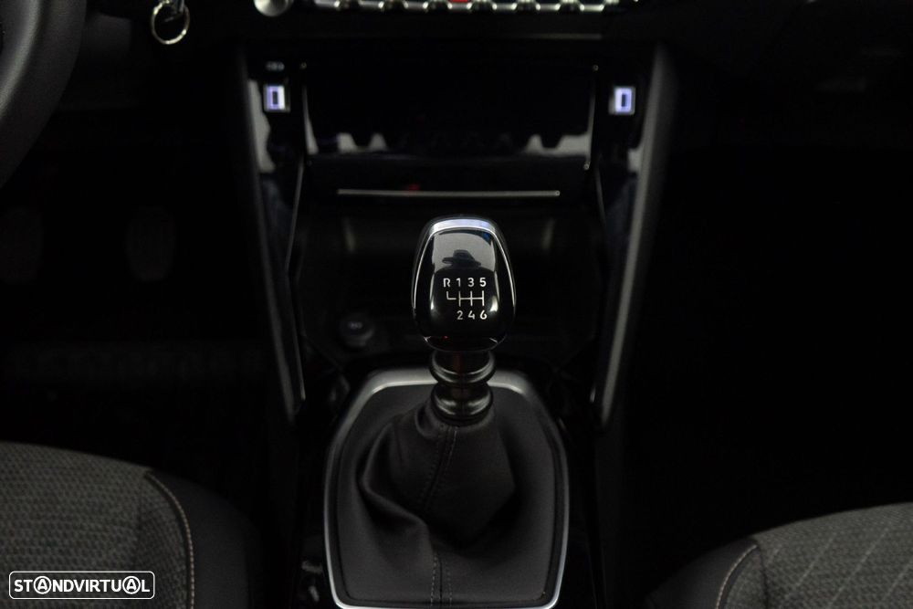 Peugeot 208 1.2 PureTech Allure Pack - 23