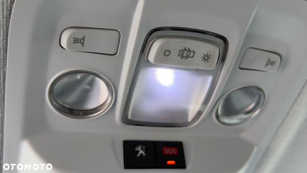 Peugeot 208 1.6 VTi Allure - 15