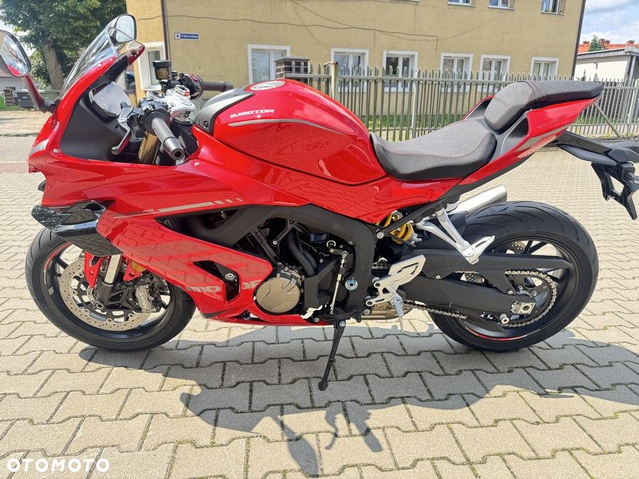 QJMOTOR SRK 800RR - 6