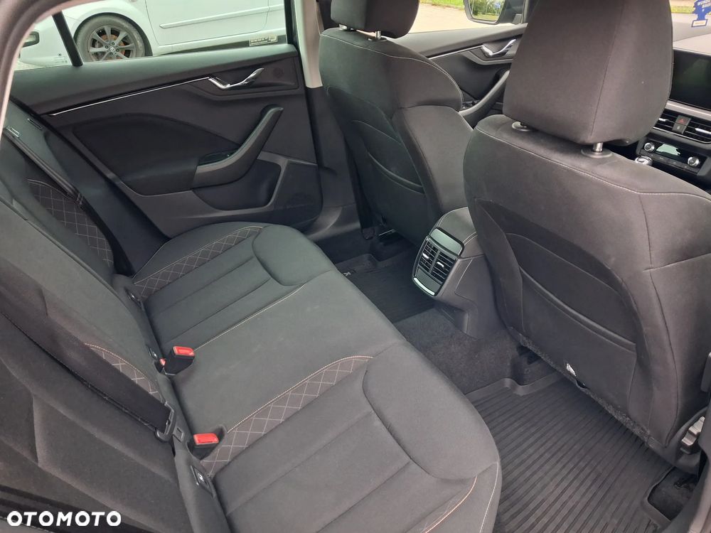 Skoda Kamiq 1.0 TSI Ambition DSG - 11