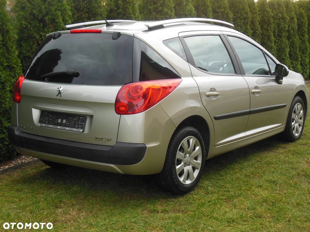Peugeot 207 1.4 Presence - 6
