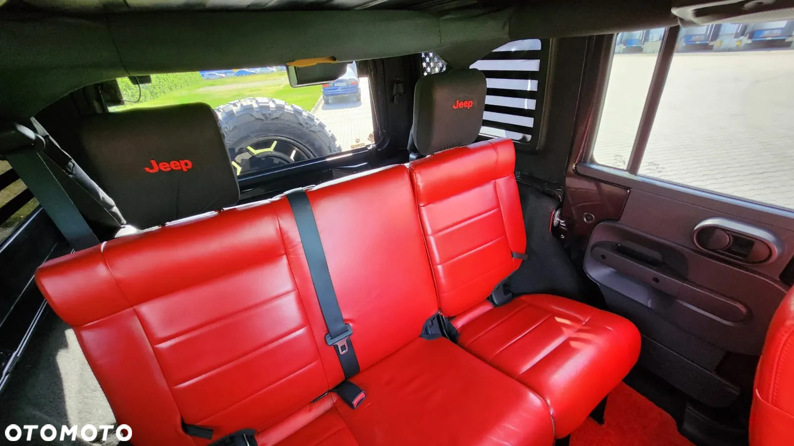 Jeep Wrangler Unlimited 3.8 Sahara - 19