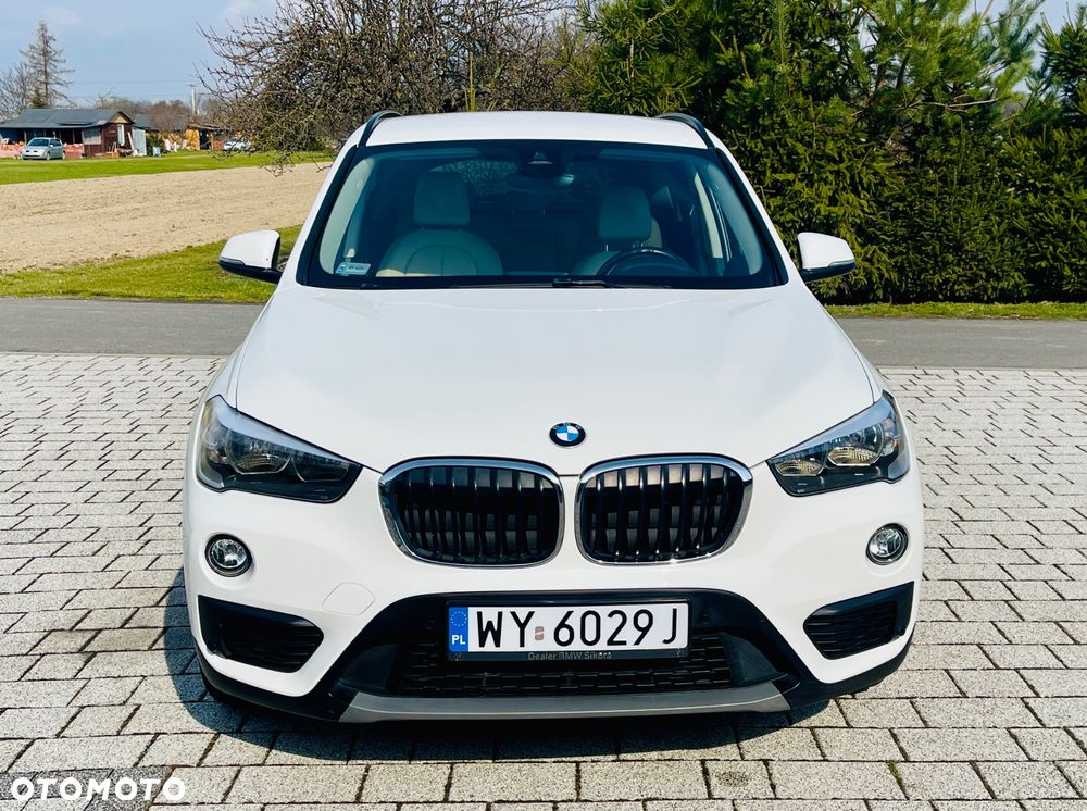 BMW X1 xDrive18d - 17