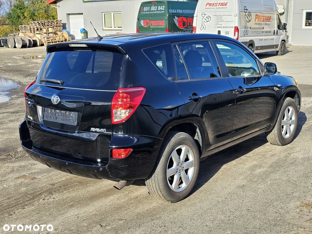 Toyota Rav4 2007 photo 4