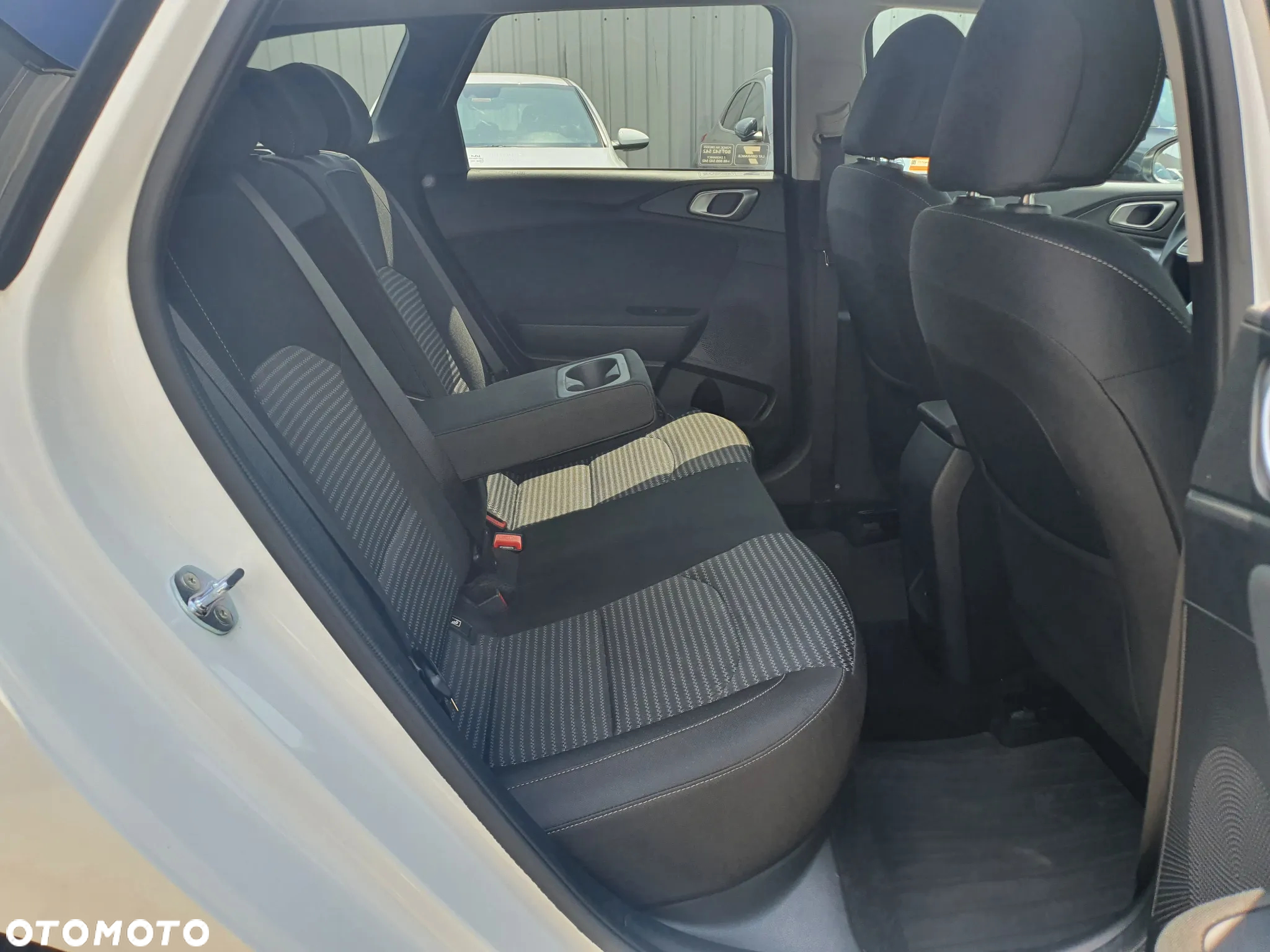 Kia Ceed 1.5 T-GDI M - 16