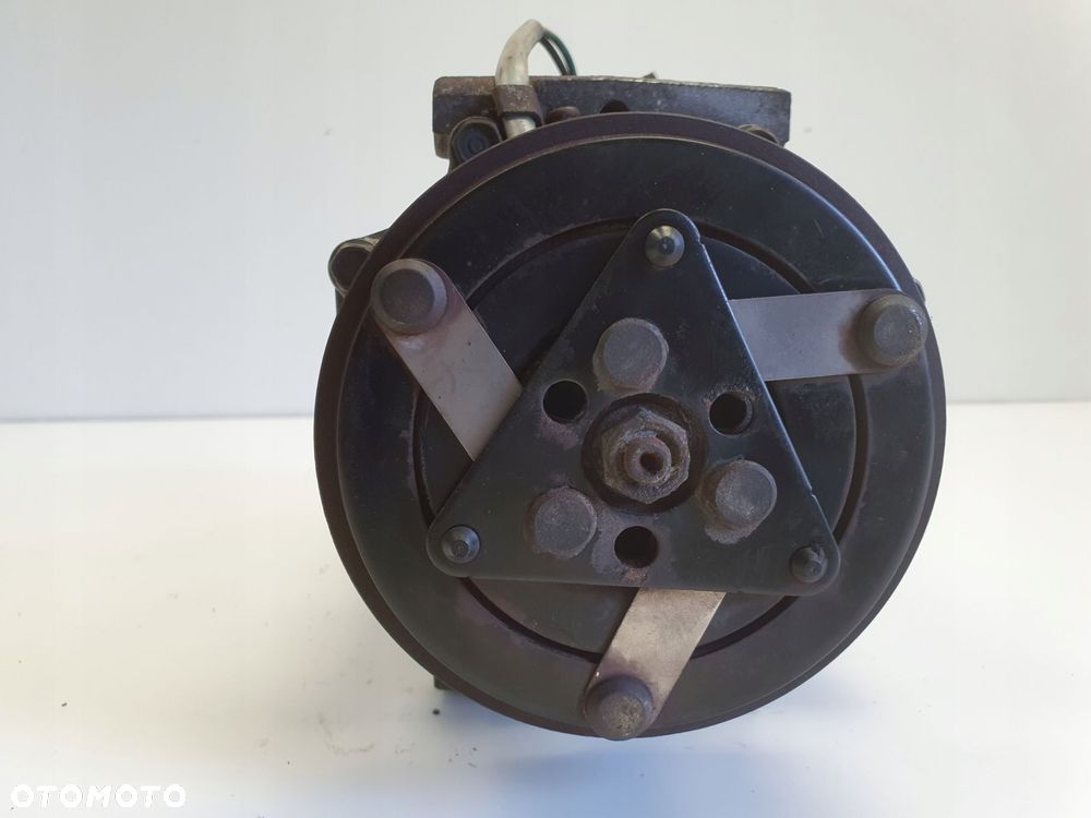 SPRĘŻARKA KLIMATYZACJI Volvo V70 III 1.6 D D2 _ pompa 31348213 - 6