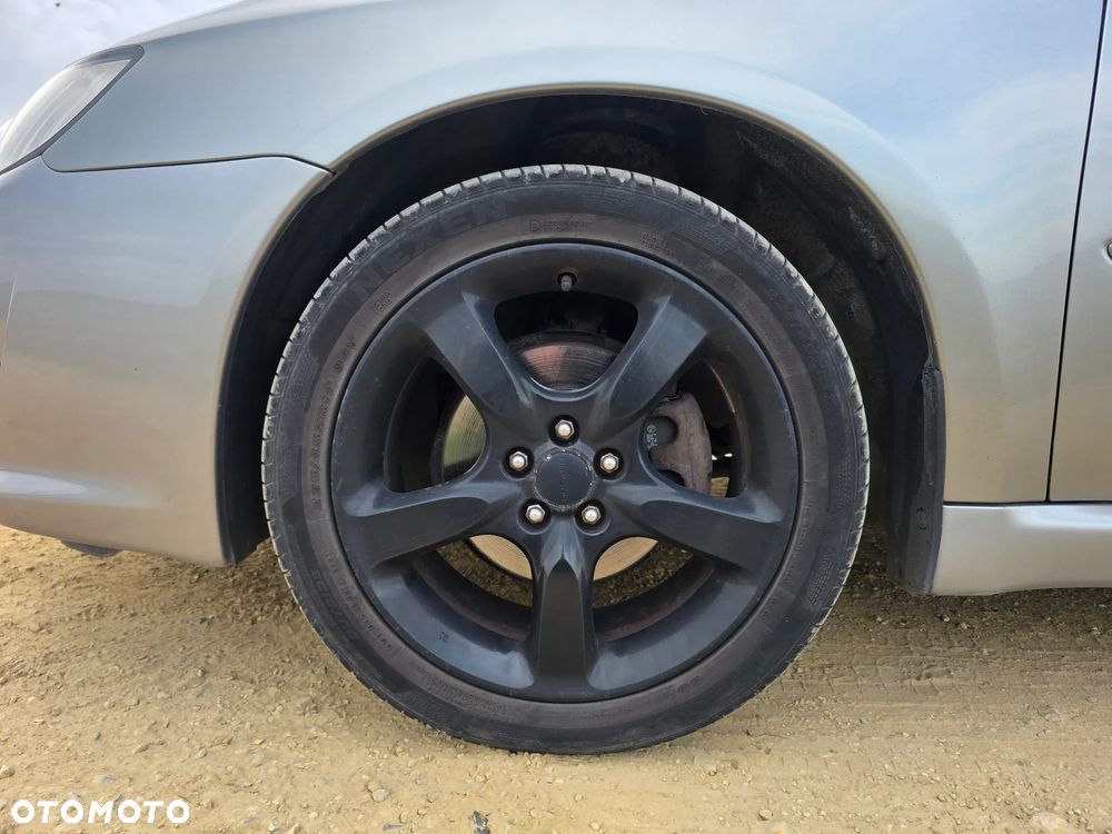 Subaru Legacy - 11