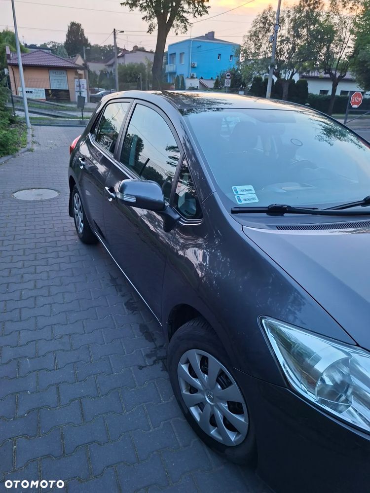 Toyota Auris 1.33 VVT-i Active - 3
