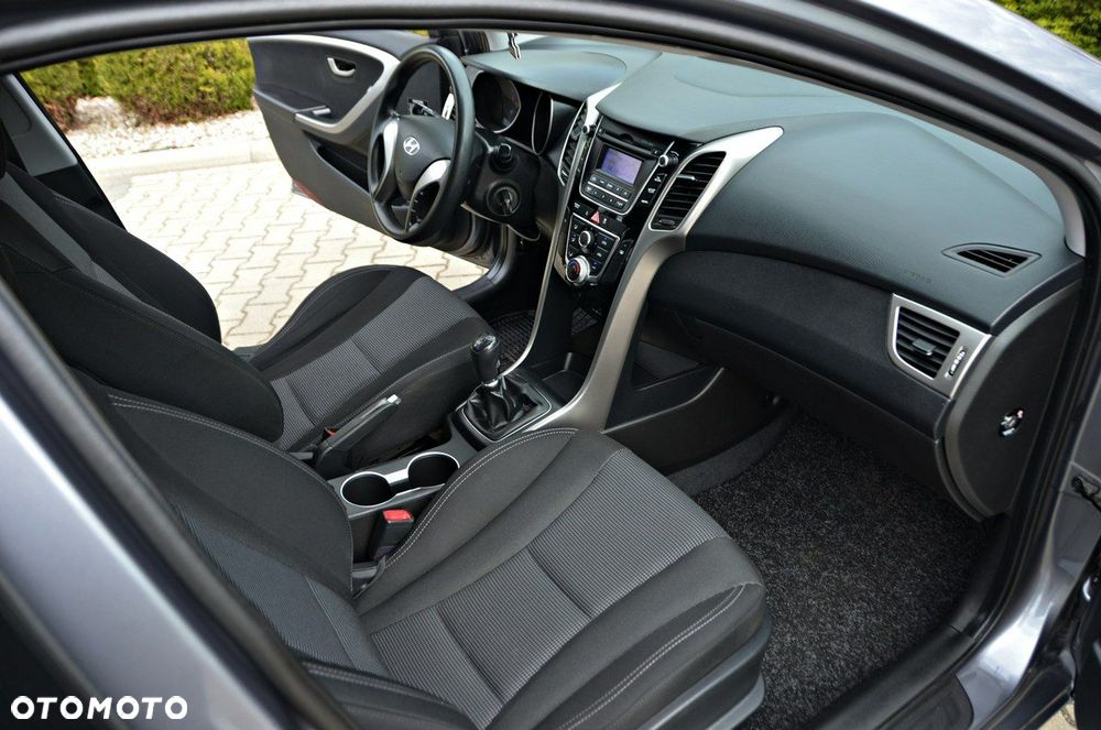 Hyundai i30 - 24