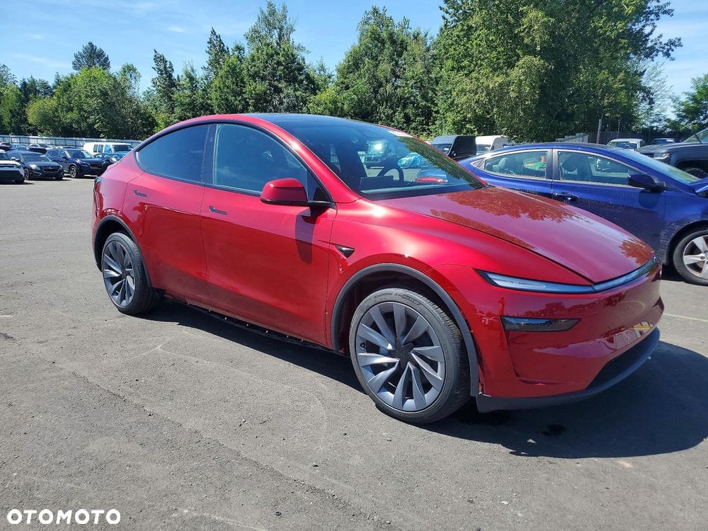 Tesla Model Y Long Range Dual Motor AWD - 1