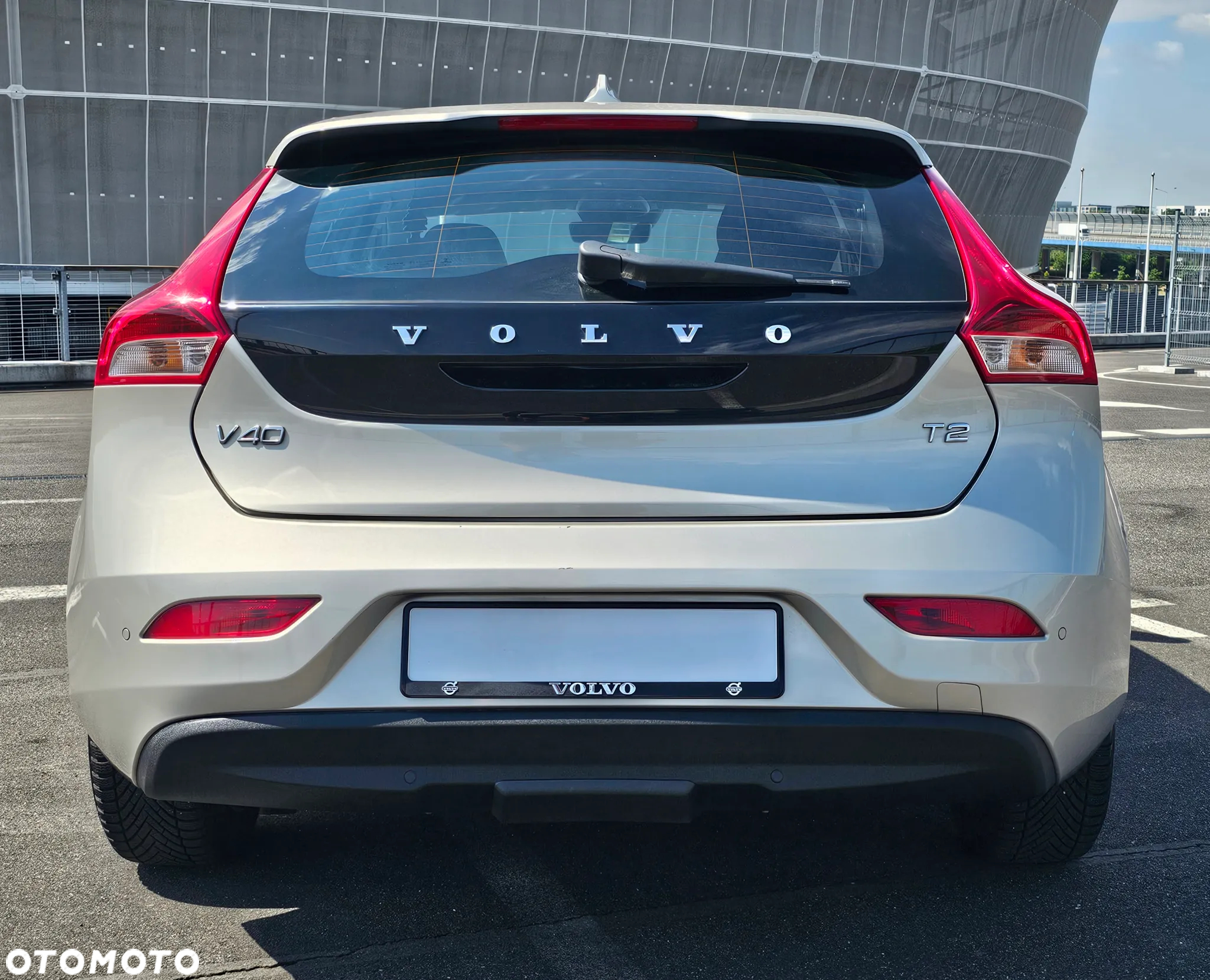 Volvo V40 - 18