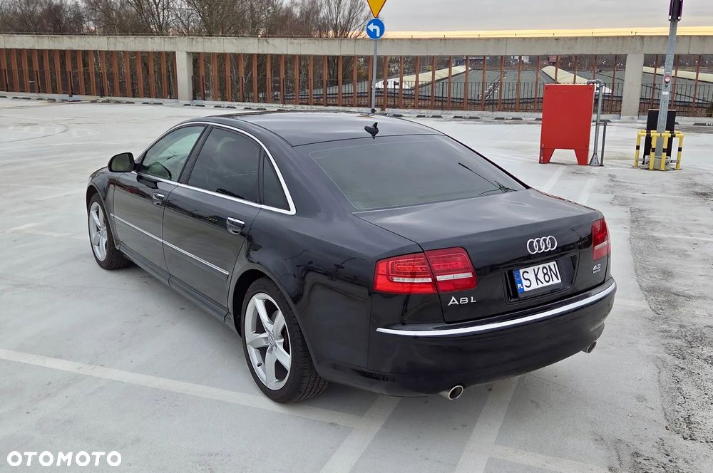 Audi A8 4.2 FSI Quattro - 3