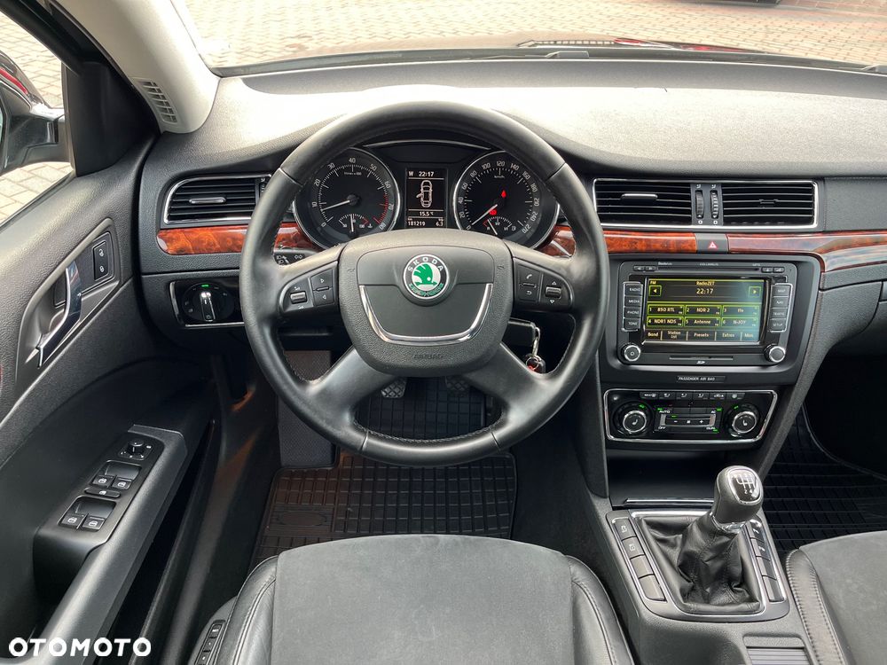 Skoda Superb 1.4 TSI Exclusive - 17