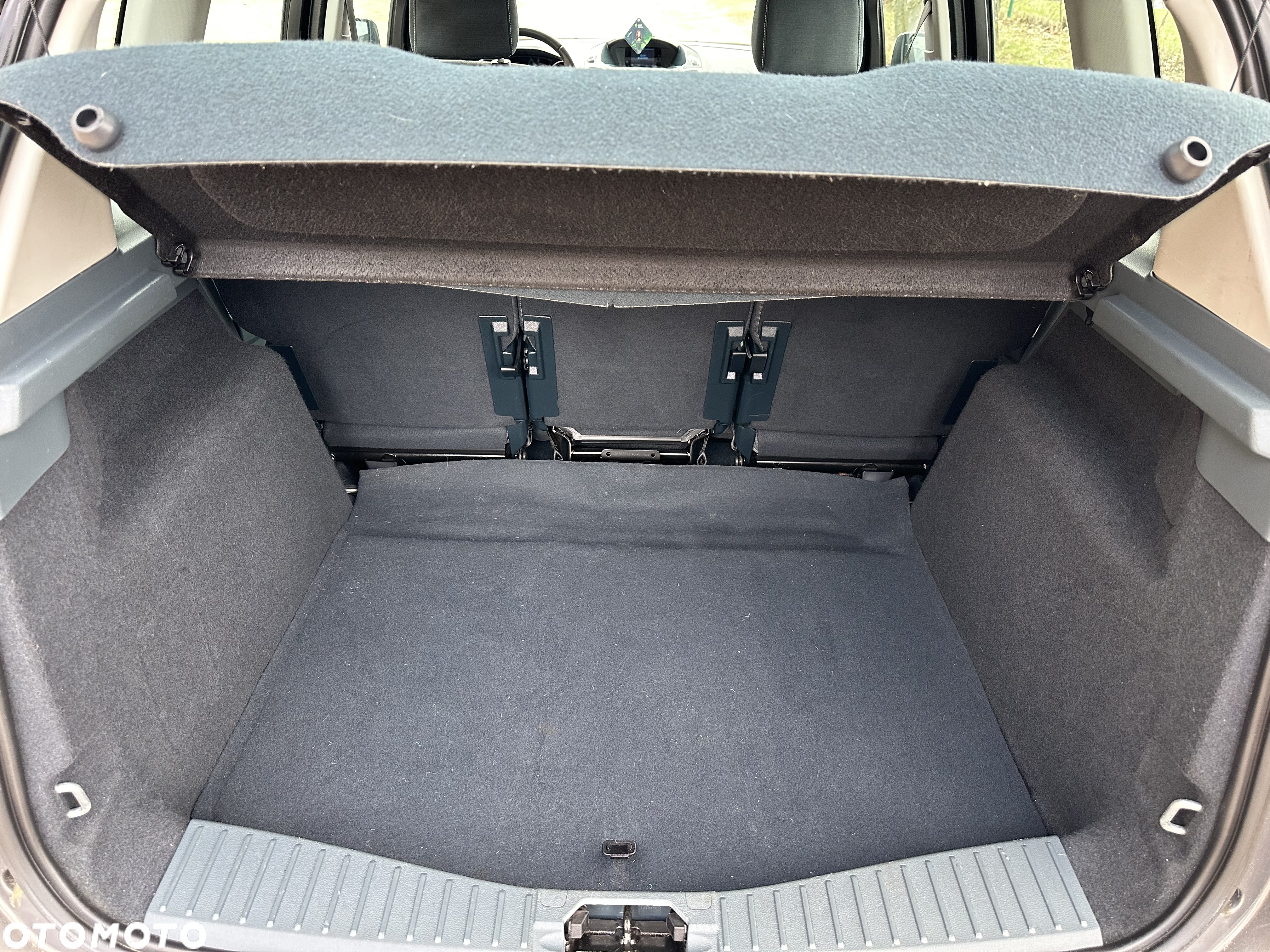 Ford C-MAX 1.6 Ambiente - 12
