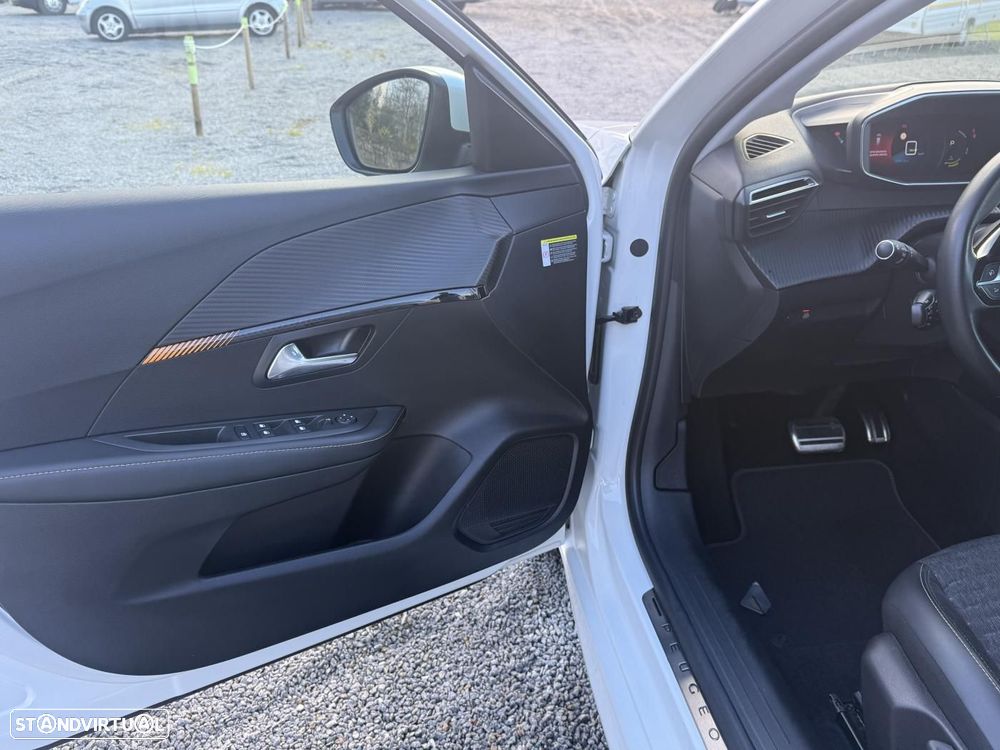 Peugeot e-208 50 kWh Allure - 23