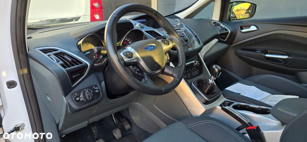Ford C-MAX - 32