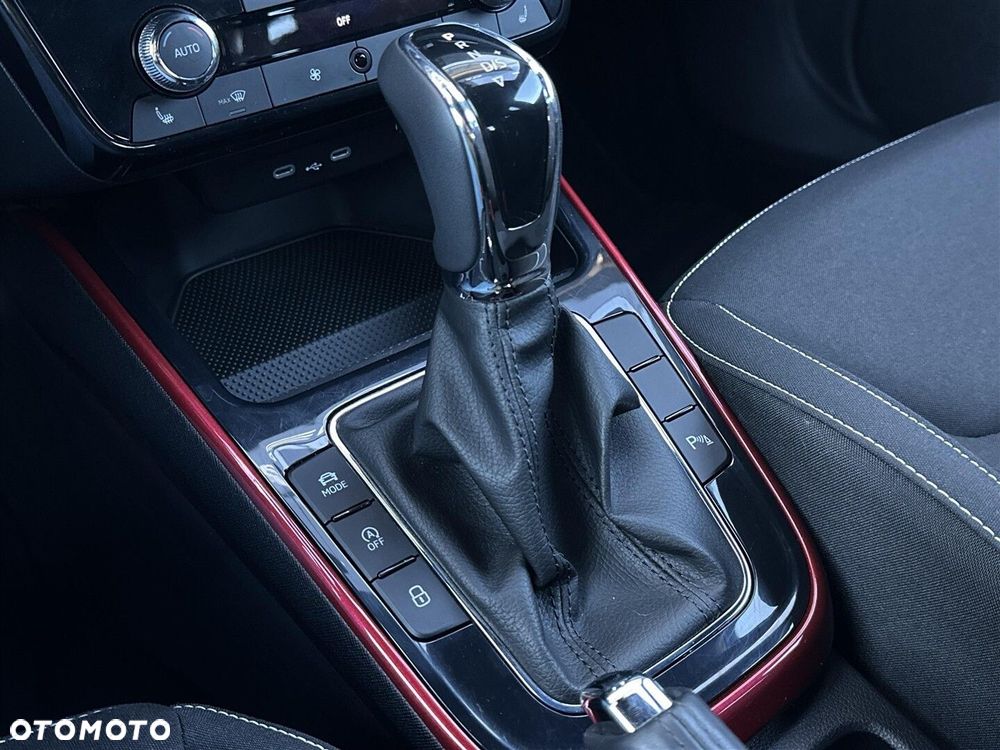 Skoda Fabia 1.5 TSI Monte Carlo DSG - 23