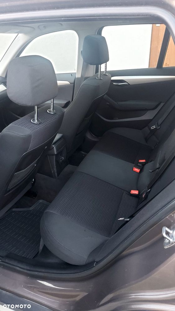 BMW X1 xDrive20d - 11