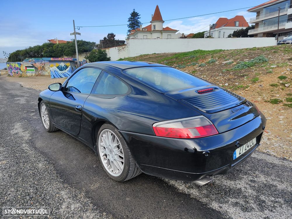 Porsche 911 (996) Carrera Coupé - 2