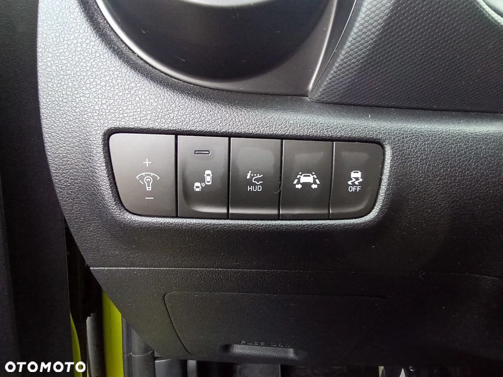 Hyundai Kona 1.6 T-GDI Premium DCT - 24