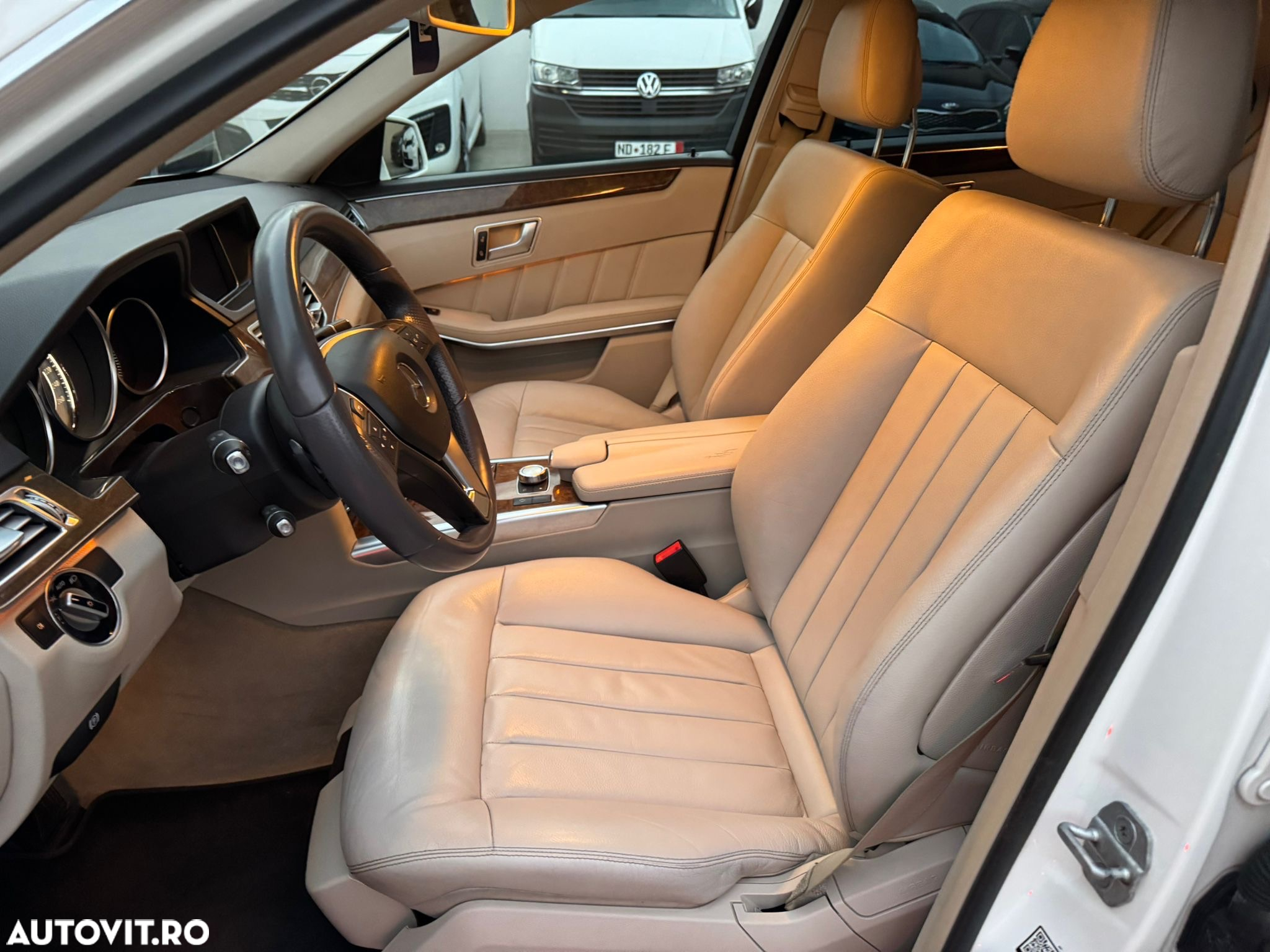 Mercedes-Benz E 300 BlueTEC HYBRID Aut. - 12