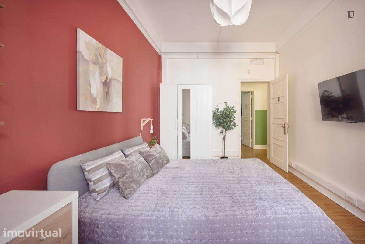 Quarto - localizado em Marquês de Pombal Lisbon - Grande imagem: 3/31