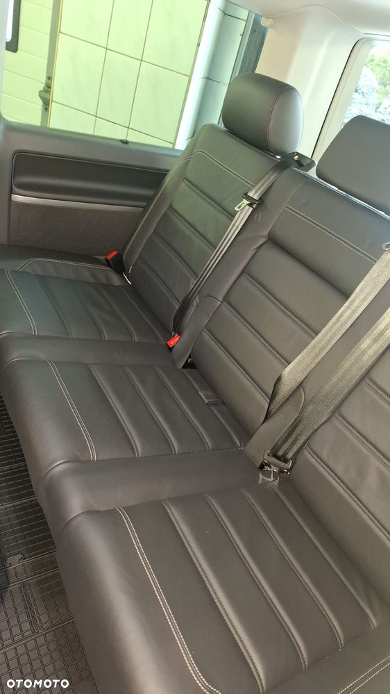 Volkswagen Multivan - 16