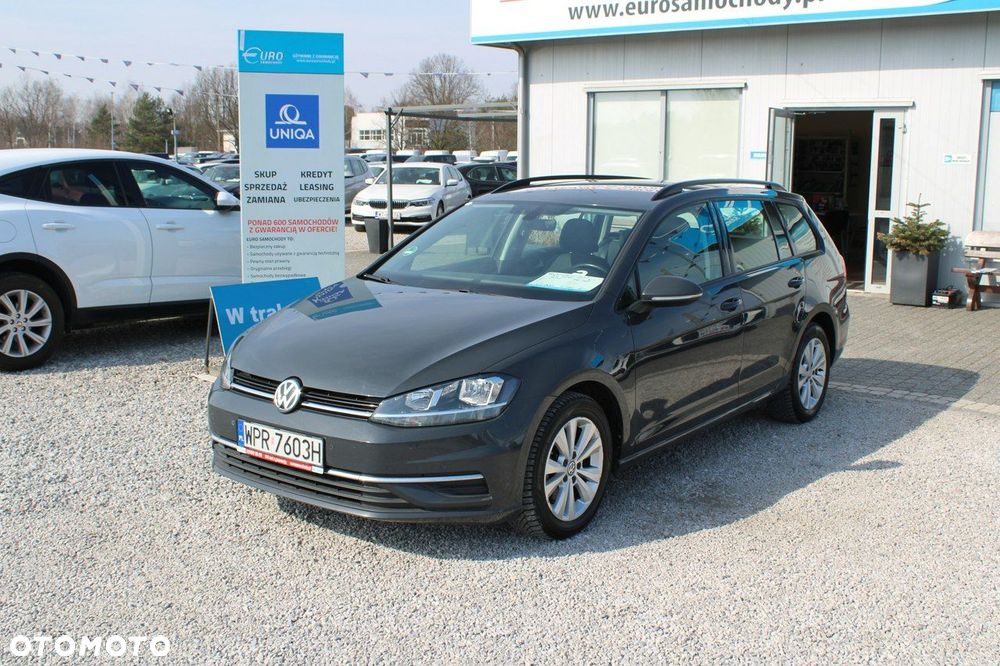 Volkswagen Golf - 2