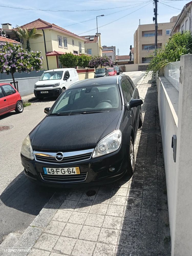 Opel Astra 1.3 CDTI Enjoy EcoFLEX - 1