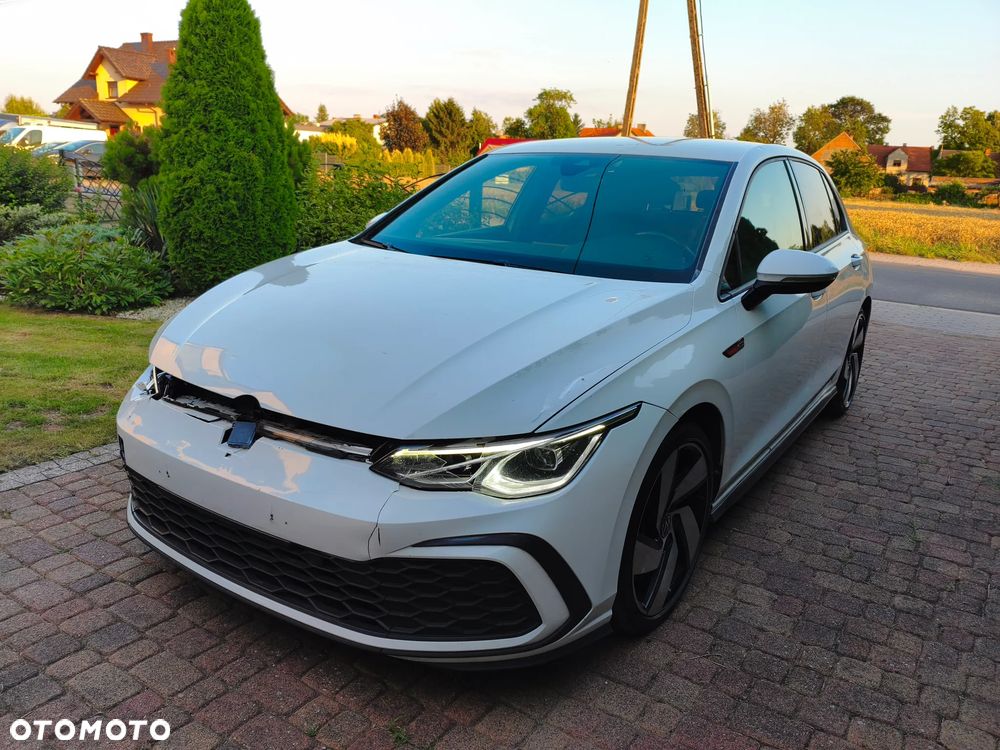 Volkswagen Golf - 29