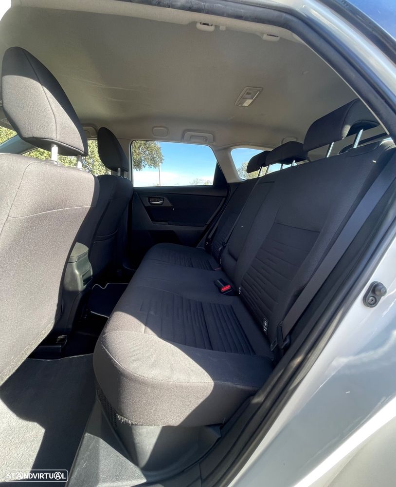 Toyota Auris Touring Sports 1.8 HSD Comfort +P.Sport+Navi - 20