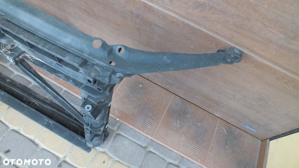 Pas przedni wzmocnienie Skoda Octavia III 5E0805588 - 3