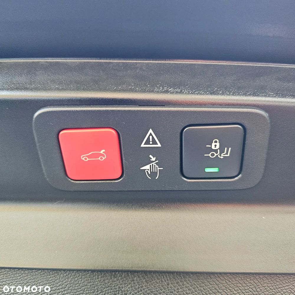 Peugeot 5008 - 10