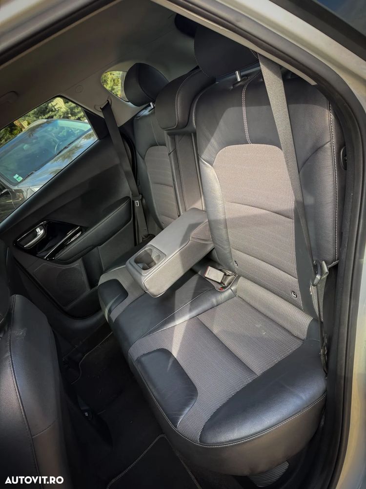 Kia Niro 1.6 GDI HEV 2WD OPF Aut. Edition 7 - 9