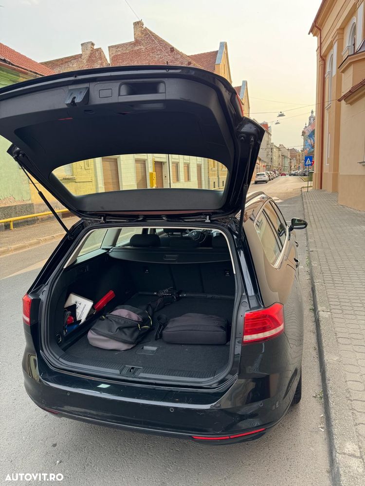Volkswagen Passat - 4
