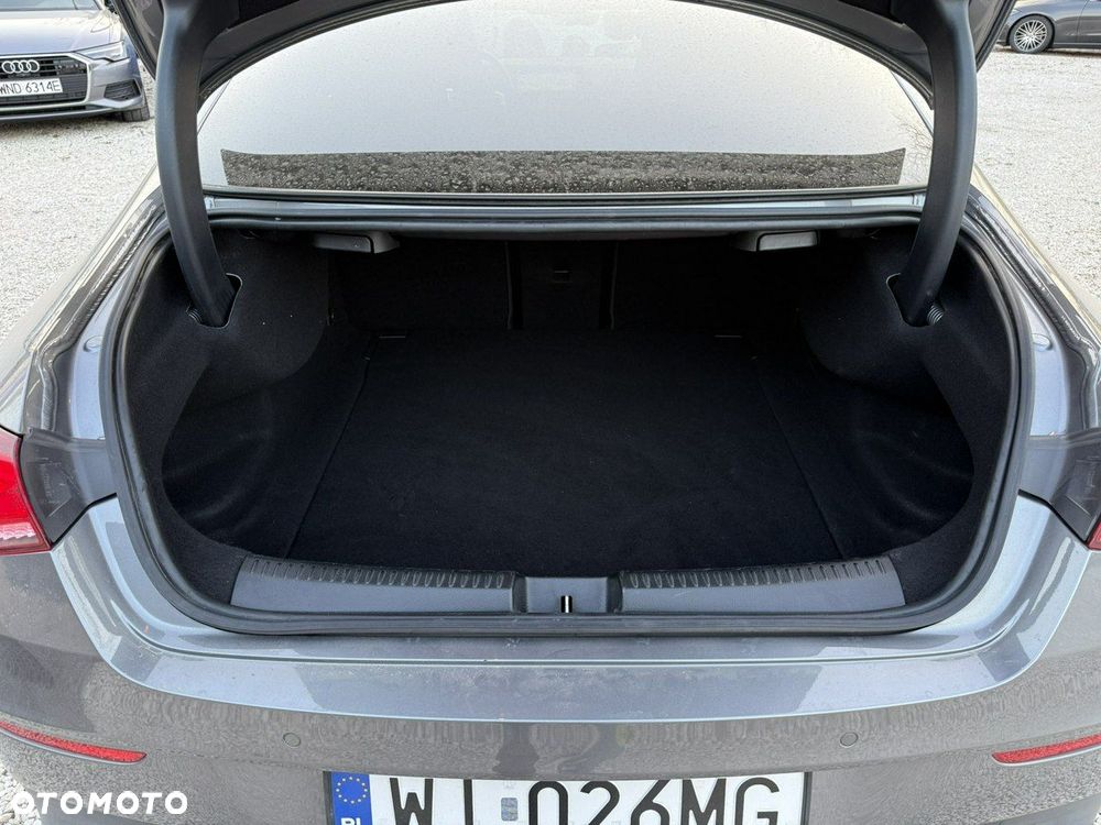 Mercedes-Benz CLA - 33