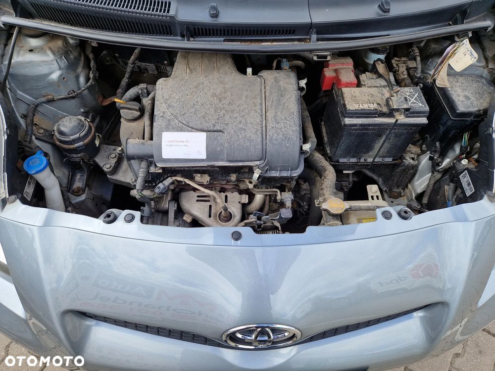 Toyota Yaris 1.0 Terra - 29
