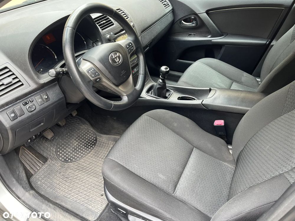 Toyota Avensis 2.0 D-4D Sol plus - 6
