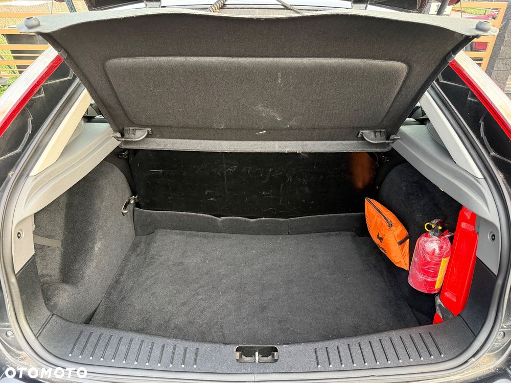 Ford Focus 1.6 16V Ghia - 23