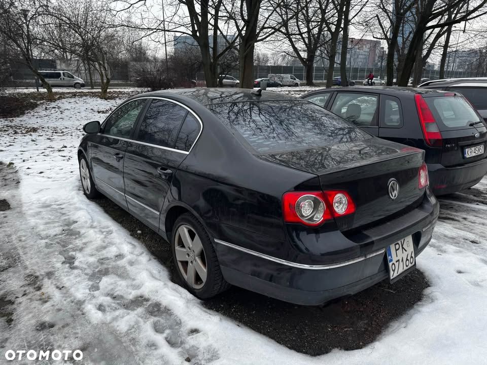Volkswagen Passat 2.0 TSI Highline DSG - 2