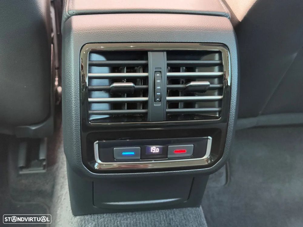 VW Passat Variant 1.4 TSI GTE Plug-in - 32