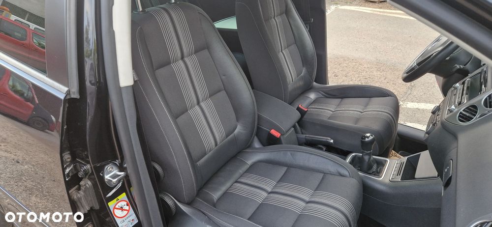 Volkswagen Golf Plus 1.2 TSI MATCH - 10